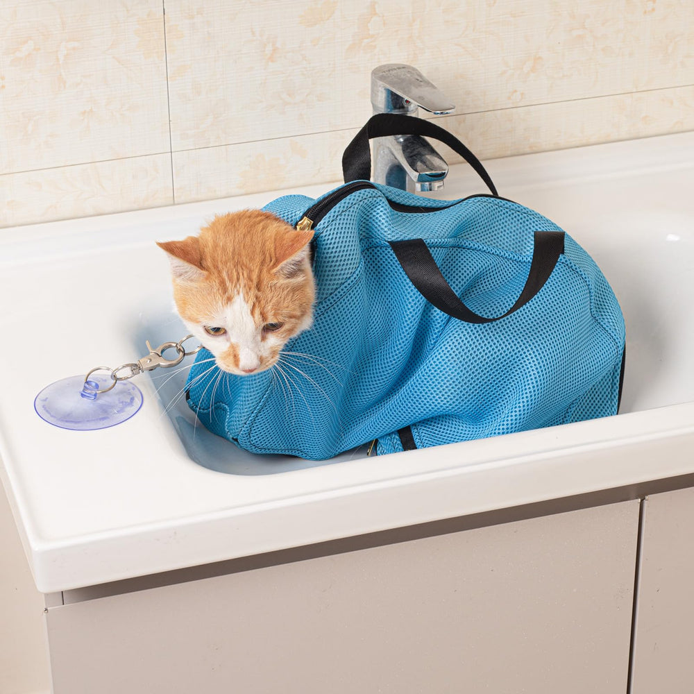 MIFNRO blue cat bathing bag in action during grooming