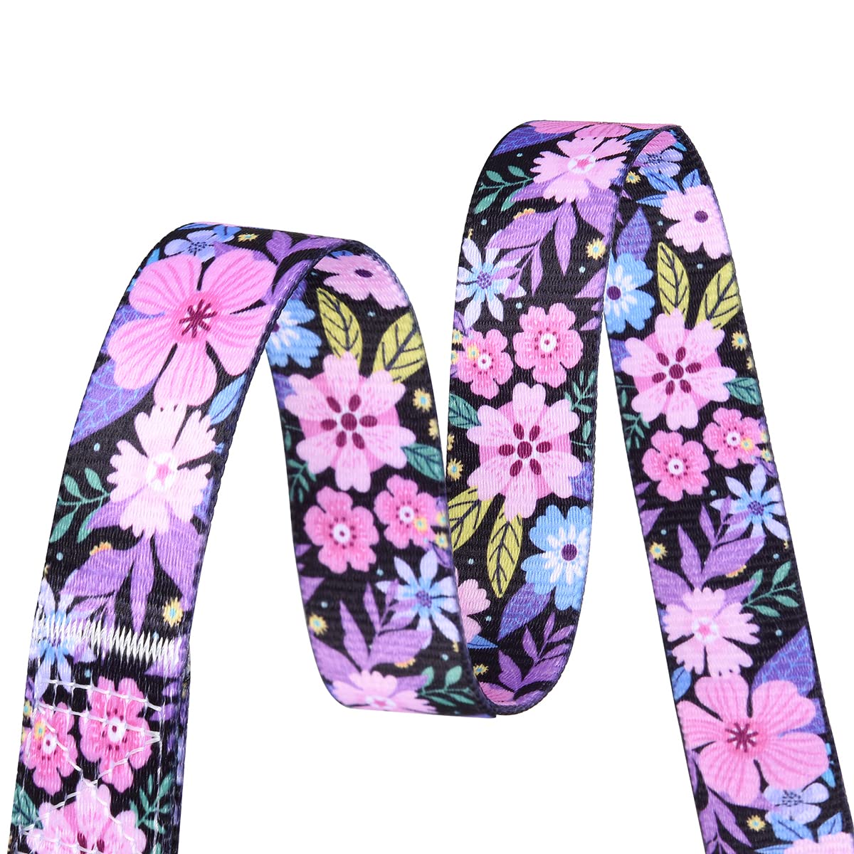Mihqy leash on dog during a casual pink floral walk