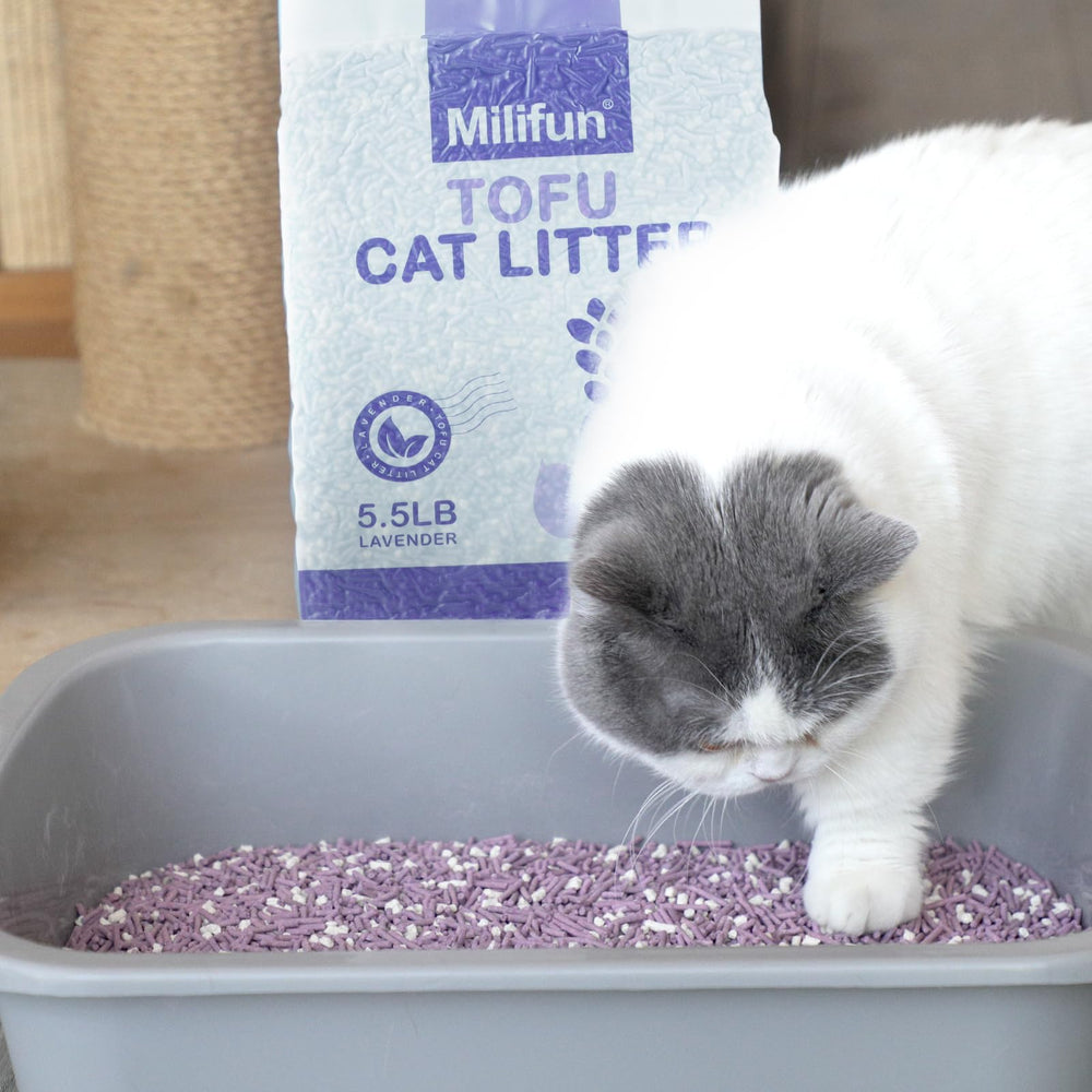MILIFUN Tofu Cat Litter low-dust formula minimizes cloud when pouring.