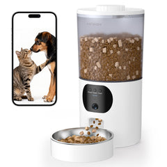Minikey automatic feeder with 2K camera for clear daytime monitoring of meals