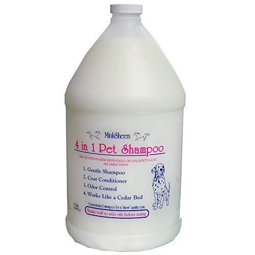 MinkSheen concentrate pour close-up demonstrates easy dilution for quick washes.