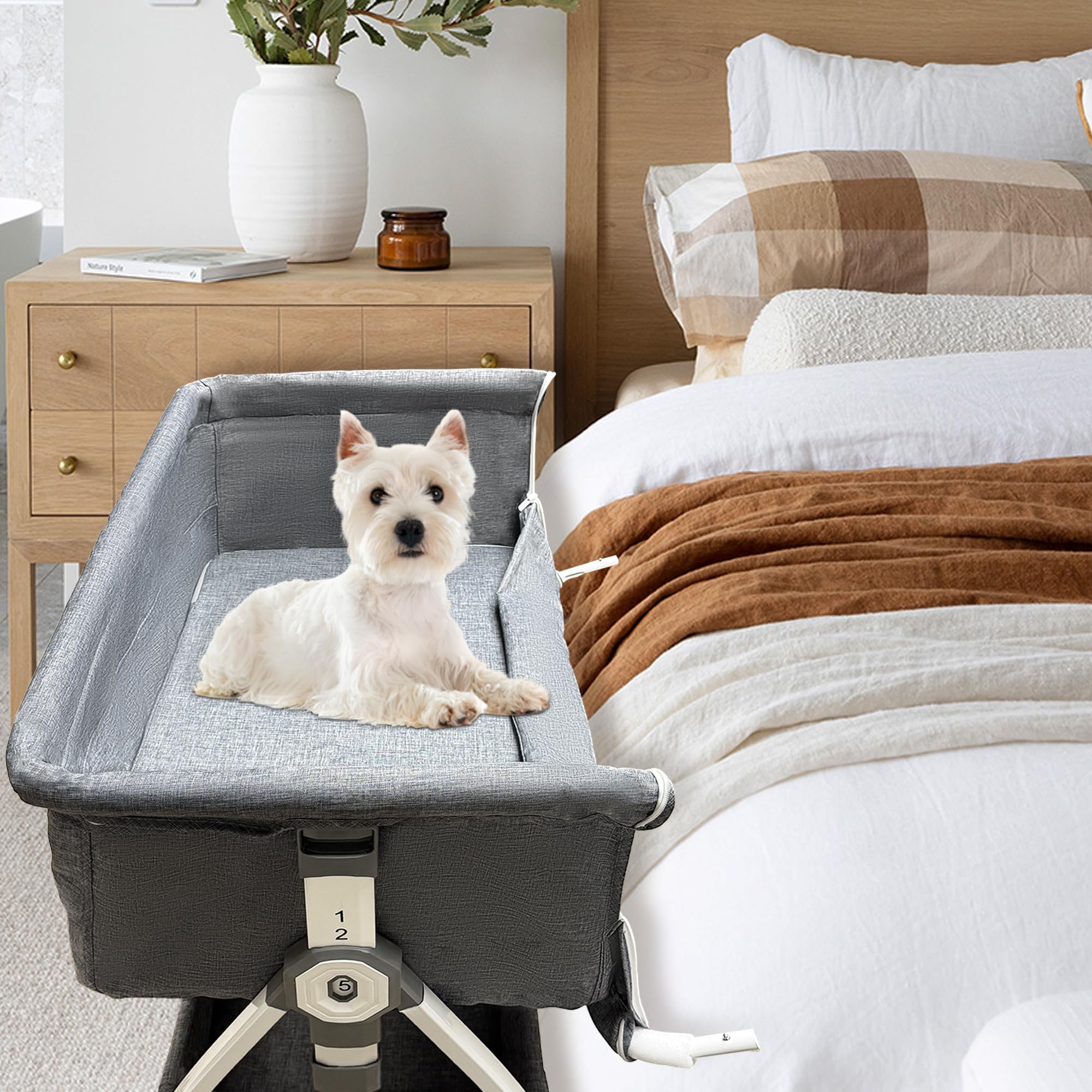 Montex cosleeper with zippered side panel for quick, close access at night.