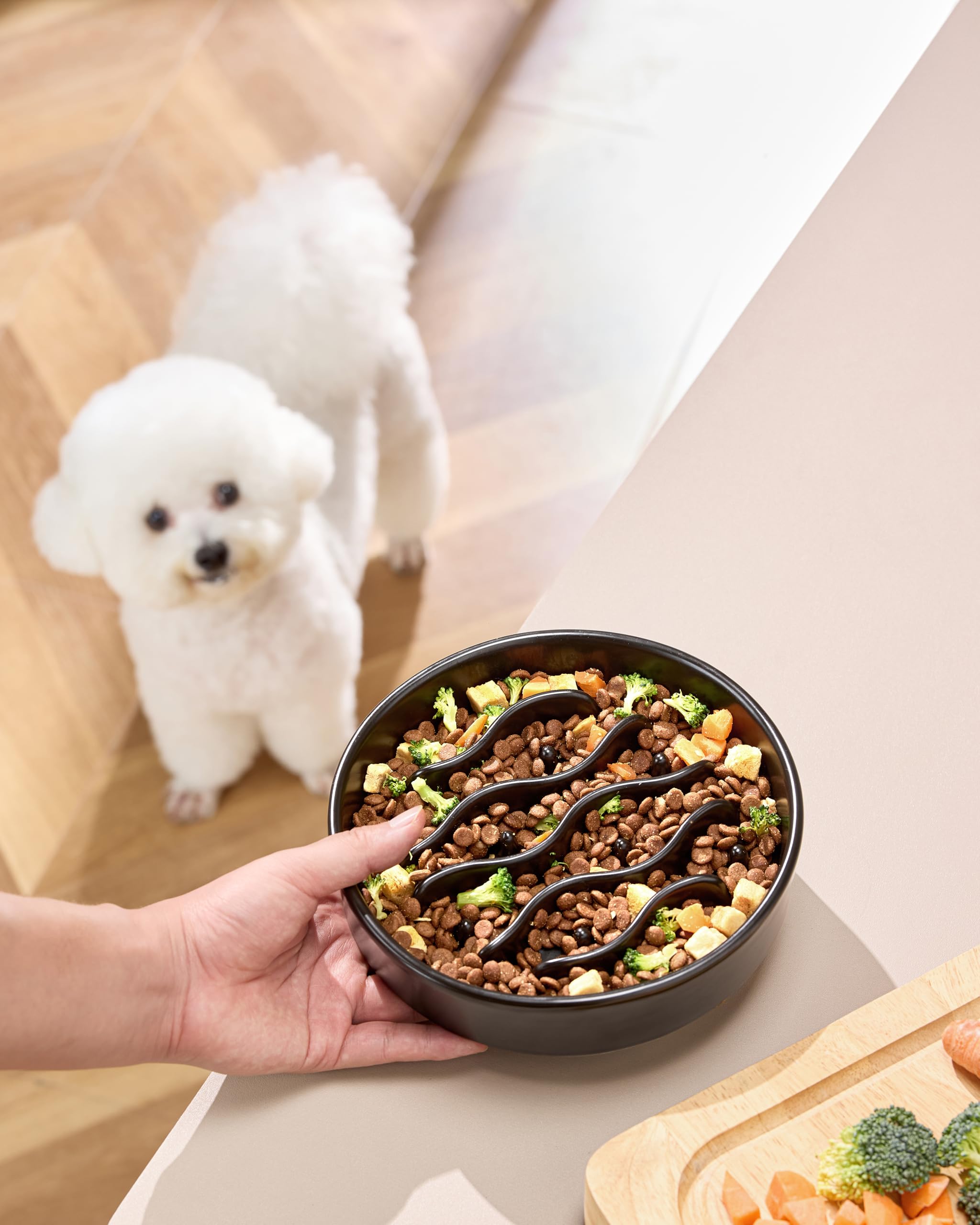 MOPANG anti-slip base keeps mealtime stable and reduces spills.