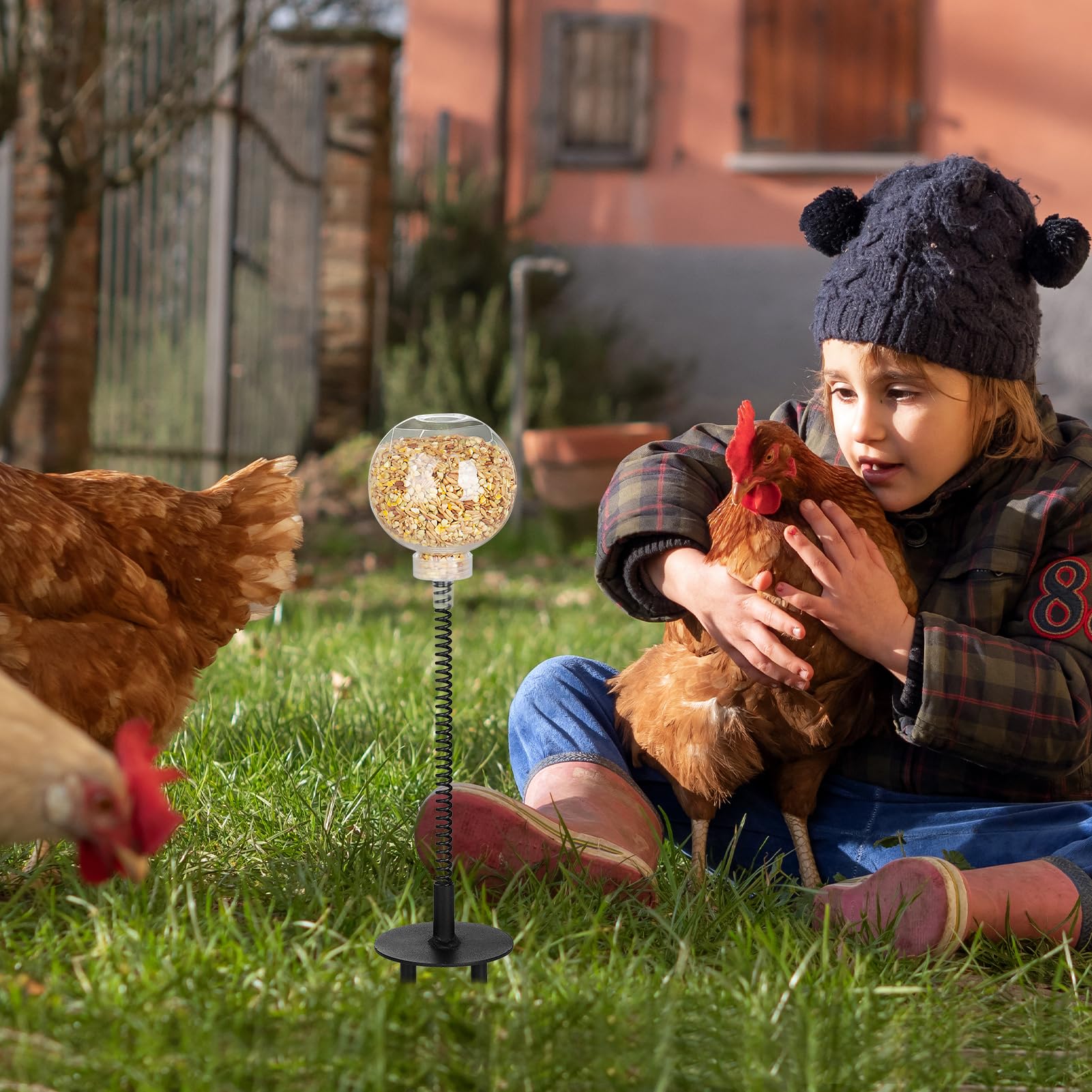 Moyardow Peck Toy food-safe feeding ball supporting safe, controlled feeding