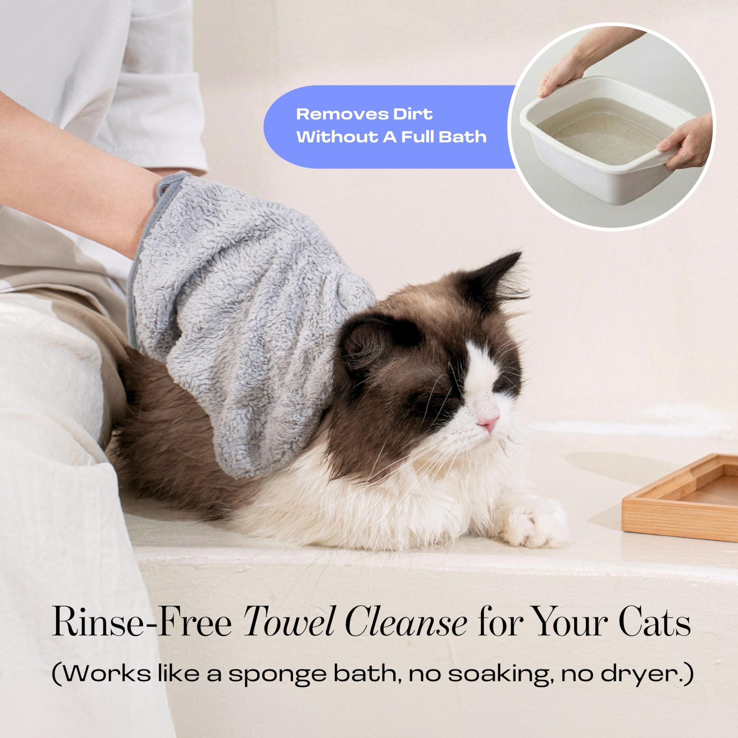 Muddi Pet grooming mitt glove for gentle, even serum distribution during grooming