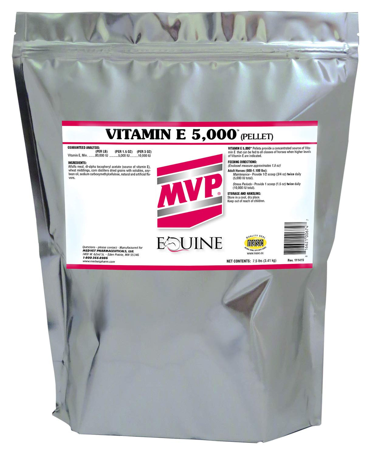 MVP Vitamin E 5,000 pellets, close-up for easy horse feeding