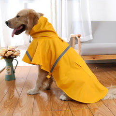 NACOCO yellow raincoat side view highlights breathable lightweight fabric.