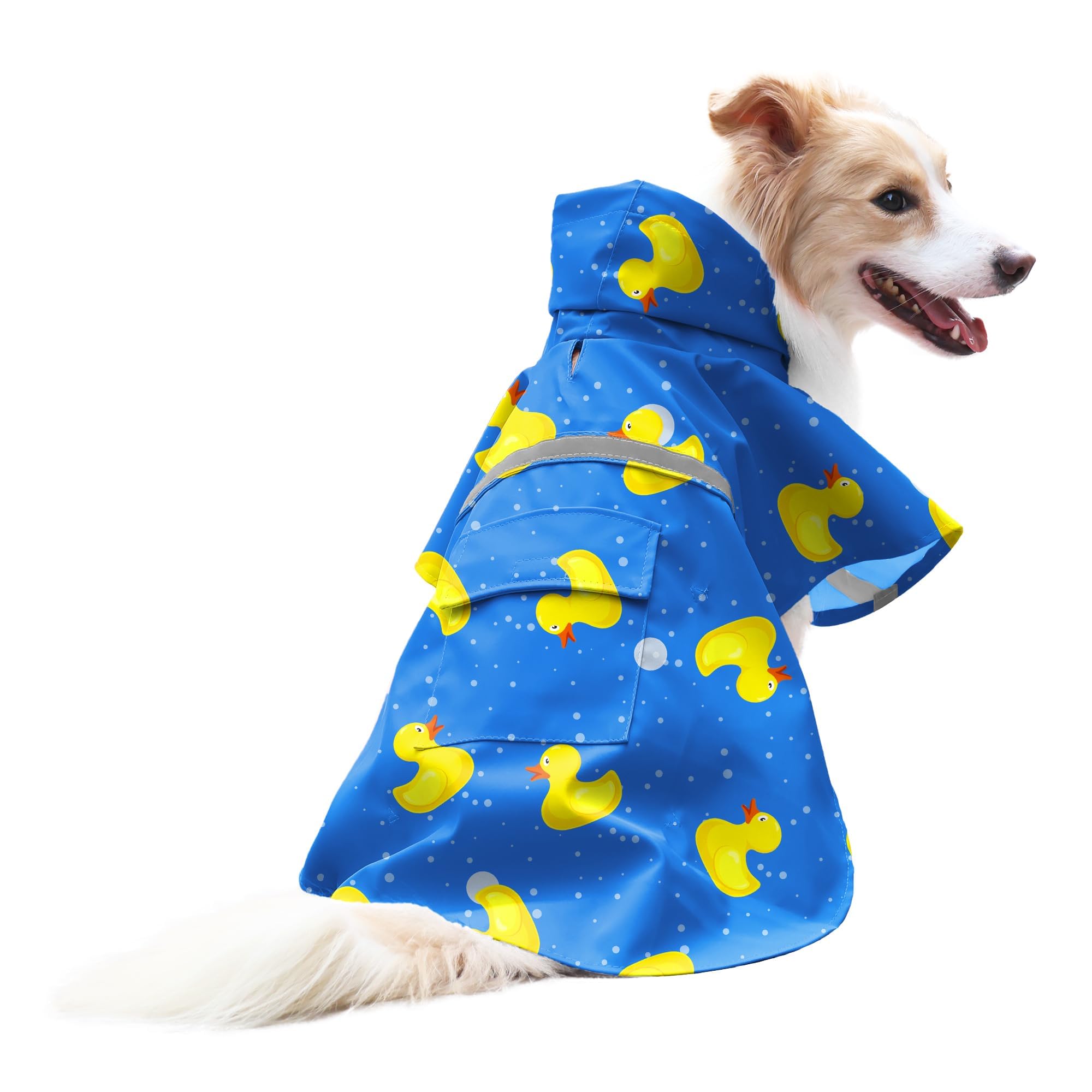 NACOCO large dog raincoat back view shows secure, dry outings.