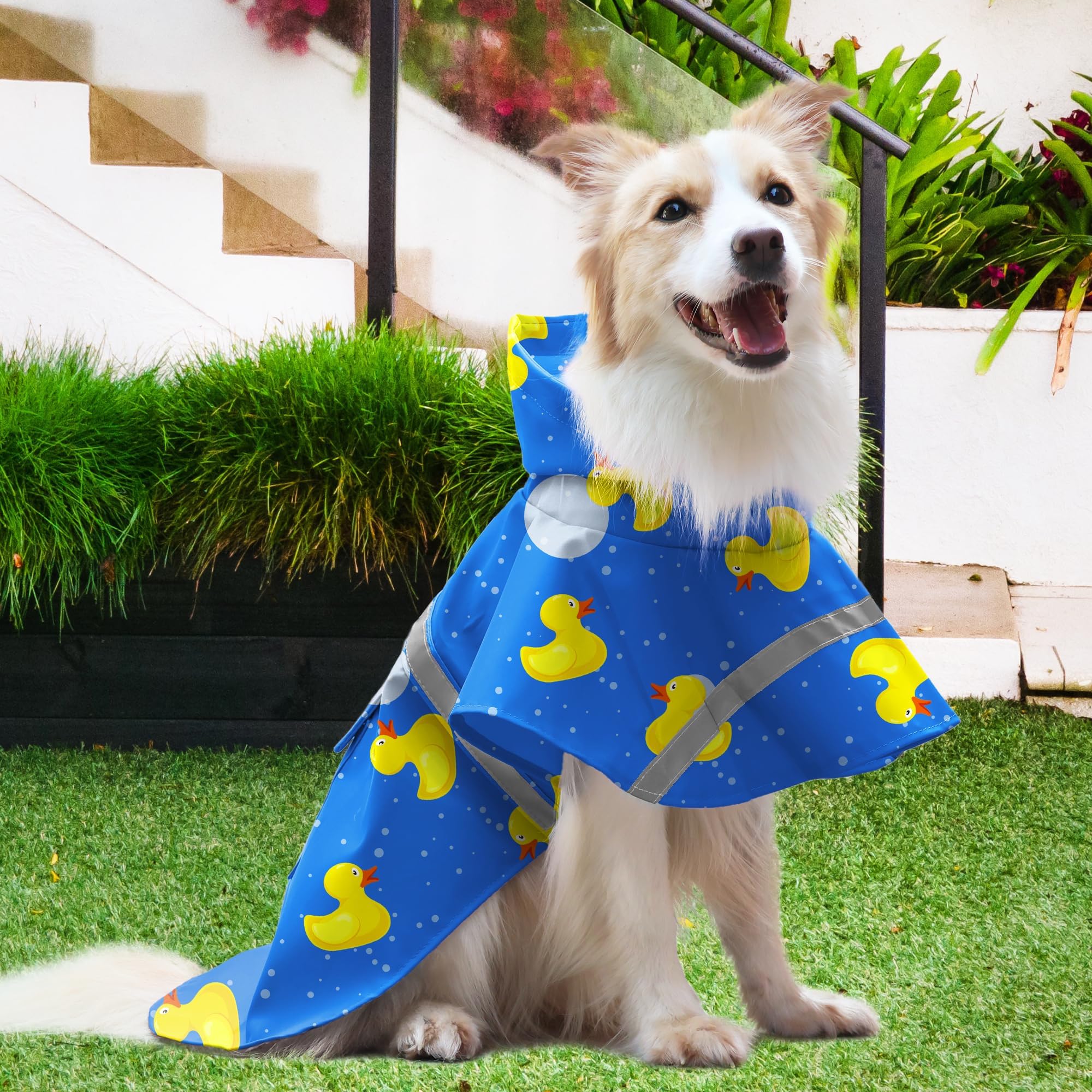NACOCO large dog raincoat with hood for added coverage during rain.