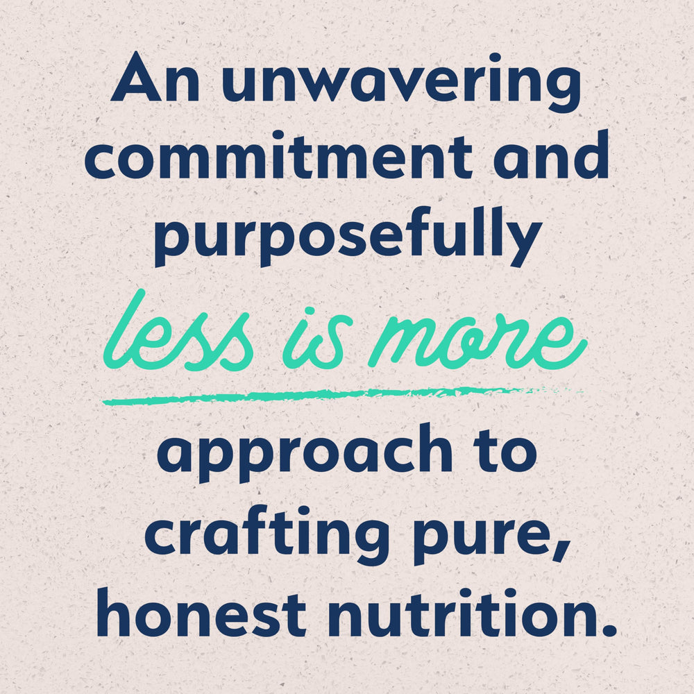 Label highlights simple ingredients like chicken and liver for flavor.