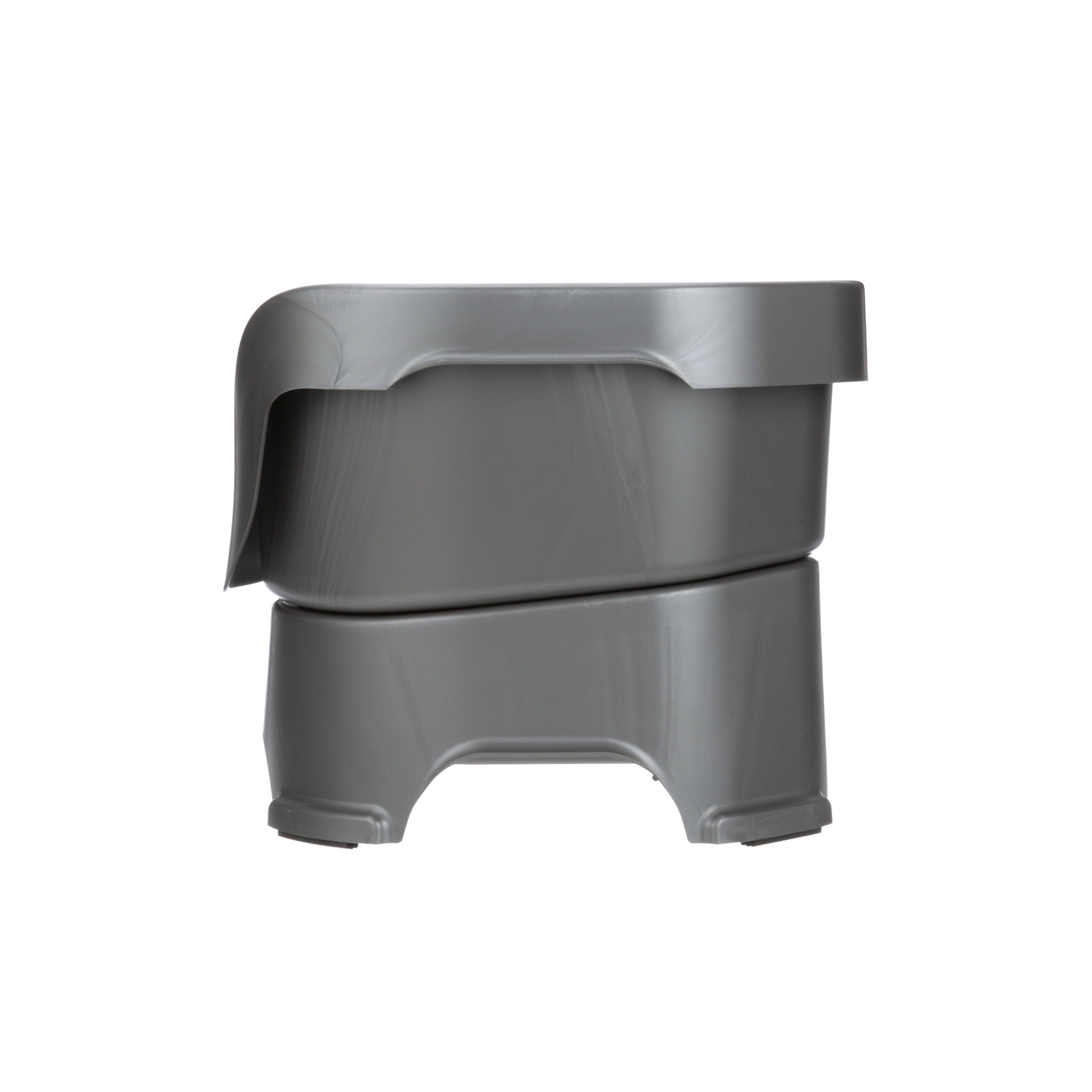 Neater Feeder Deluxe stainless bowls are BPA-free and durable.