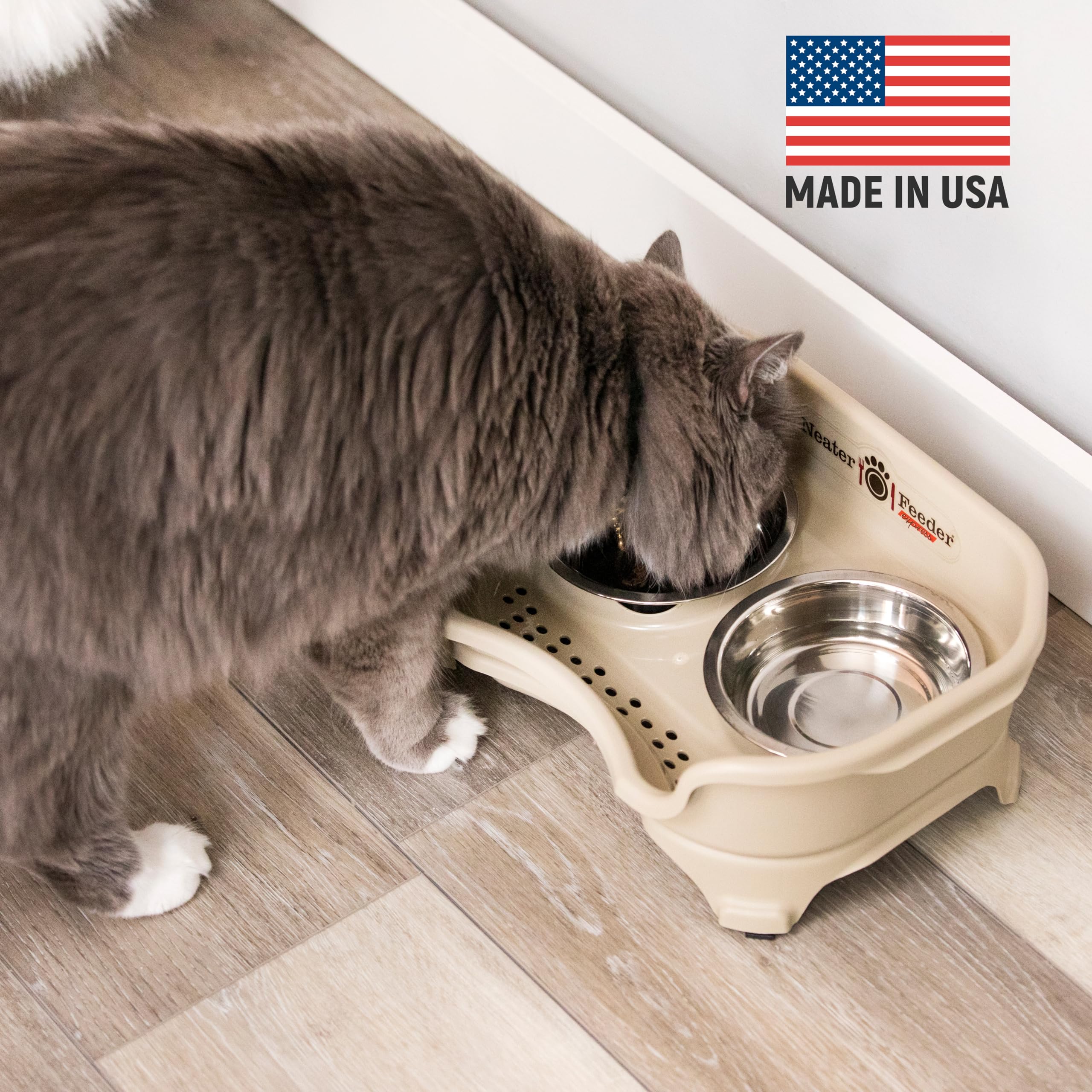 Neater Feeder Express elevated bowls prevent neck strain during meals