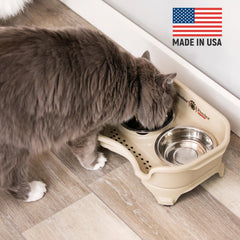 Neater Feeder Express elevated bowls prevent neck strain during meals