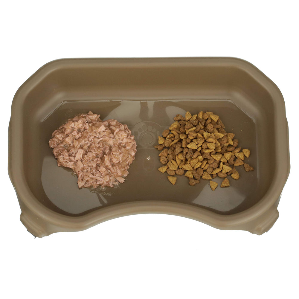Neater Pet Brands indoor-outdoor feeder for pets anywhere