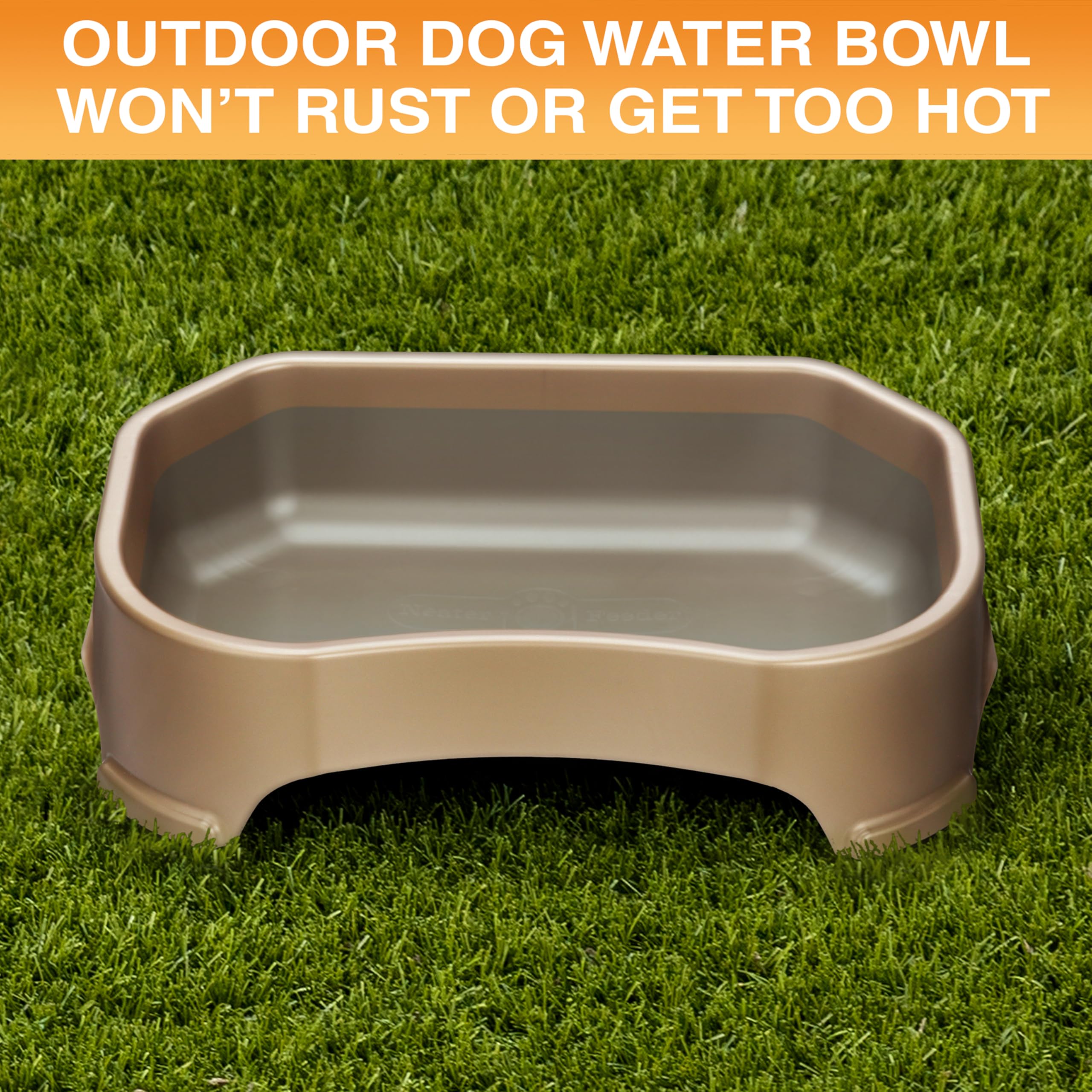 Neater Pet Brands wide base with non-slip feet keeps the bowl steady