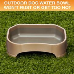 Neater Pet Brands wide base with non-slip feet keeps the bowl steady