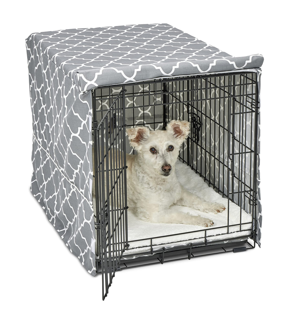 New World 30in crate cover teflon-protector demonstrates spill-repellent protection