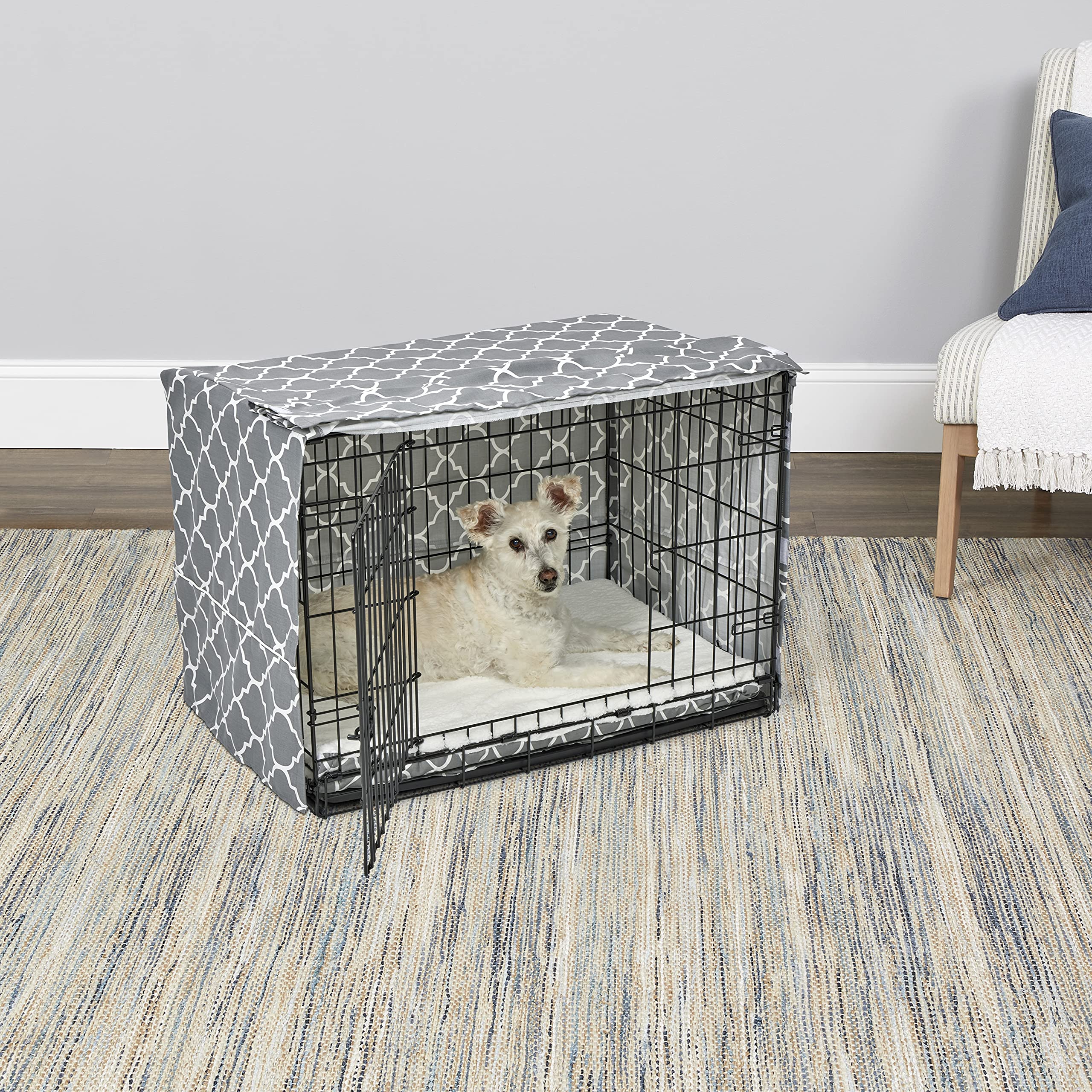 New World crate cover privacy-den demonstrates a calm, den-like space for dogs