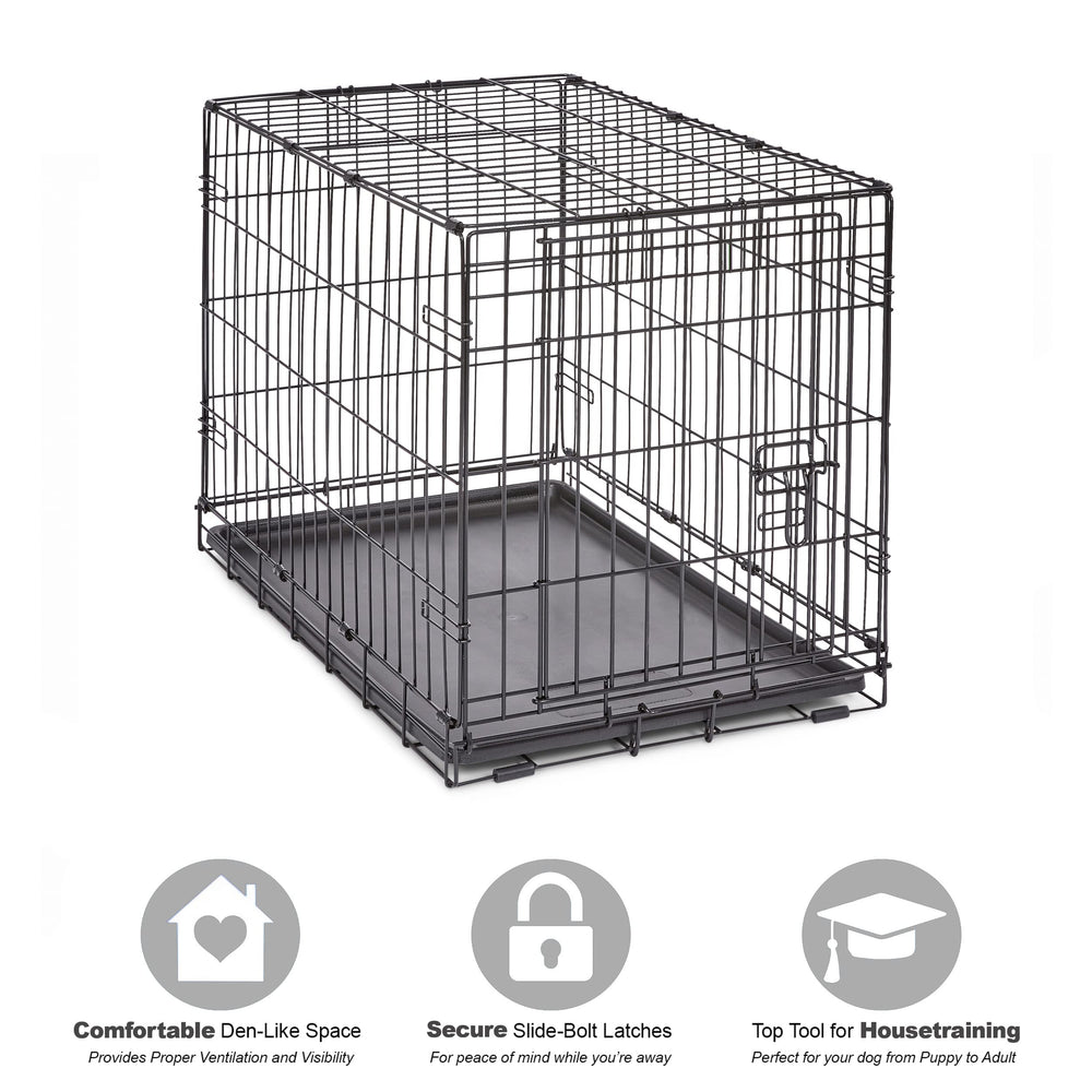 New World crate leak-proof tray protects floors during feeding.