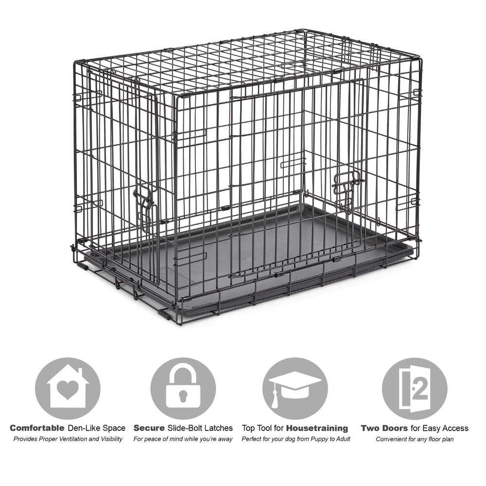 New World paw block latch safety feature enhances crate security.