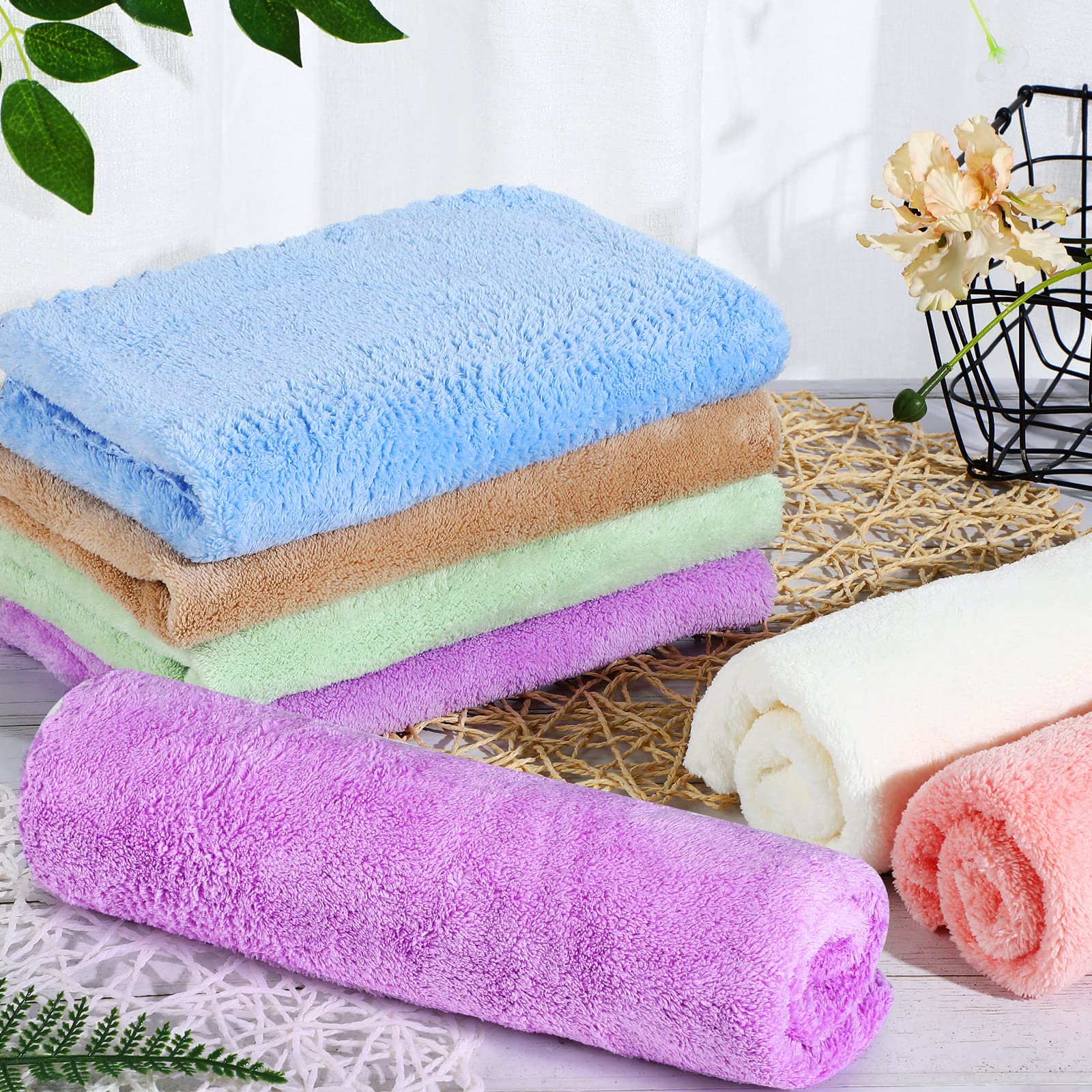 Newwiee fleece cage mat keeps pets comfy during play.