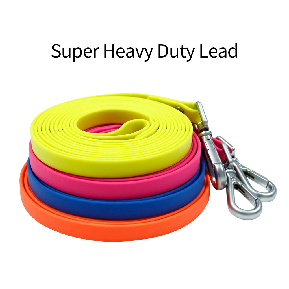NIMBLE durable training leash shown in outdoor setup highlighting grip