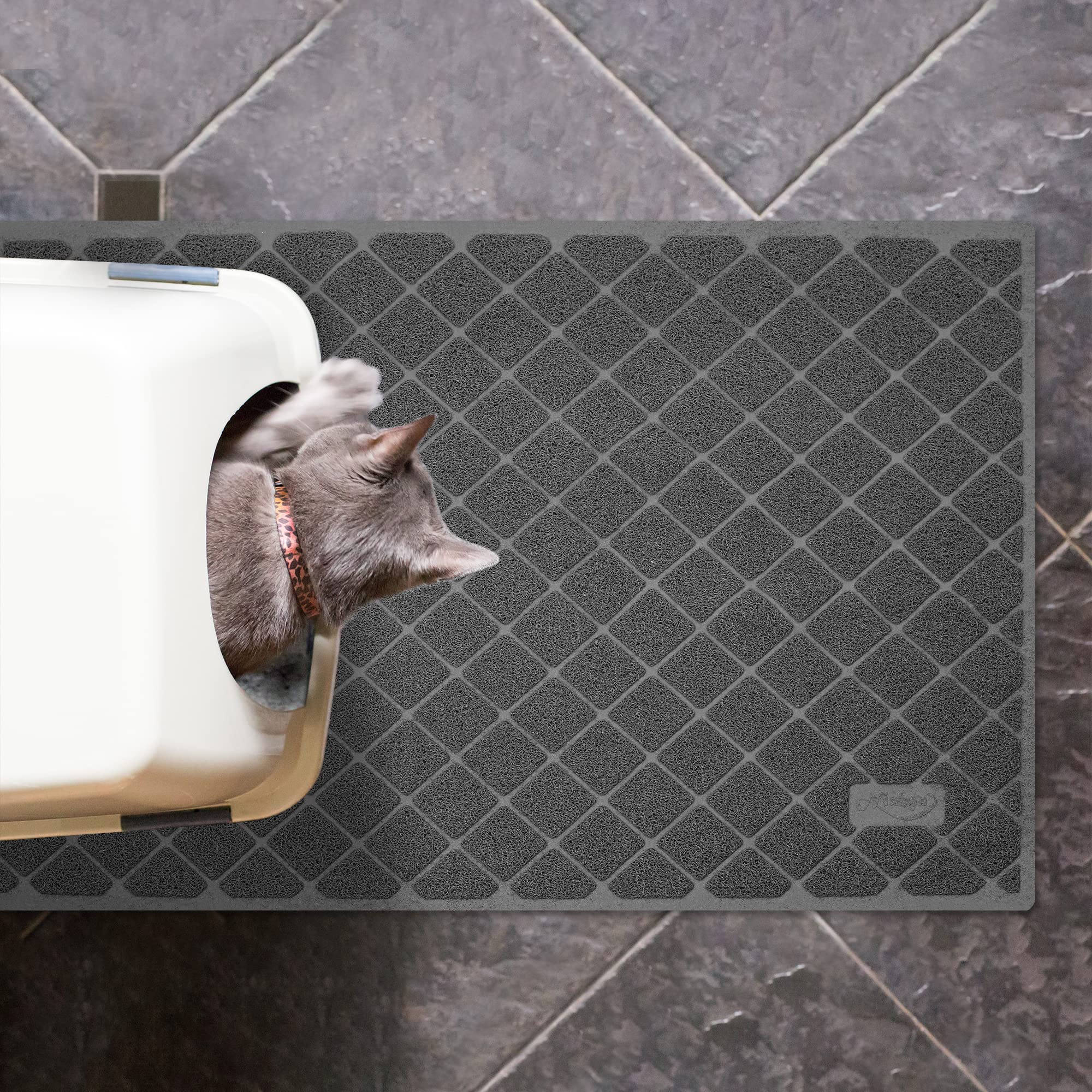 Niubya mat groove detail highlighting cross deep grooves for easy litter cleanup
