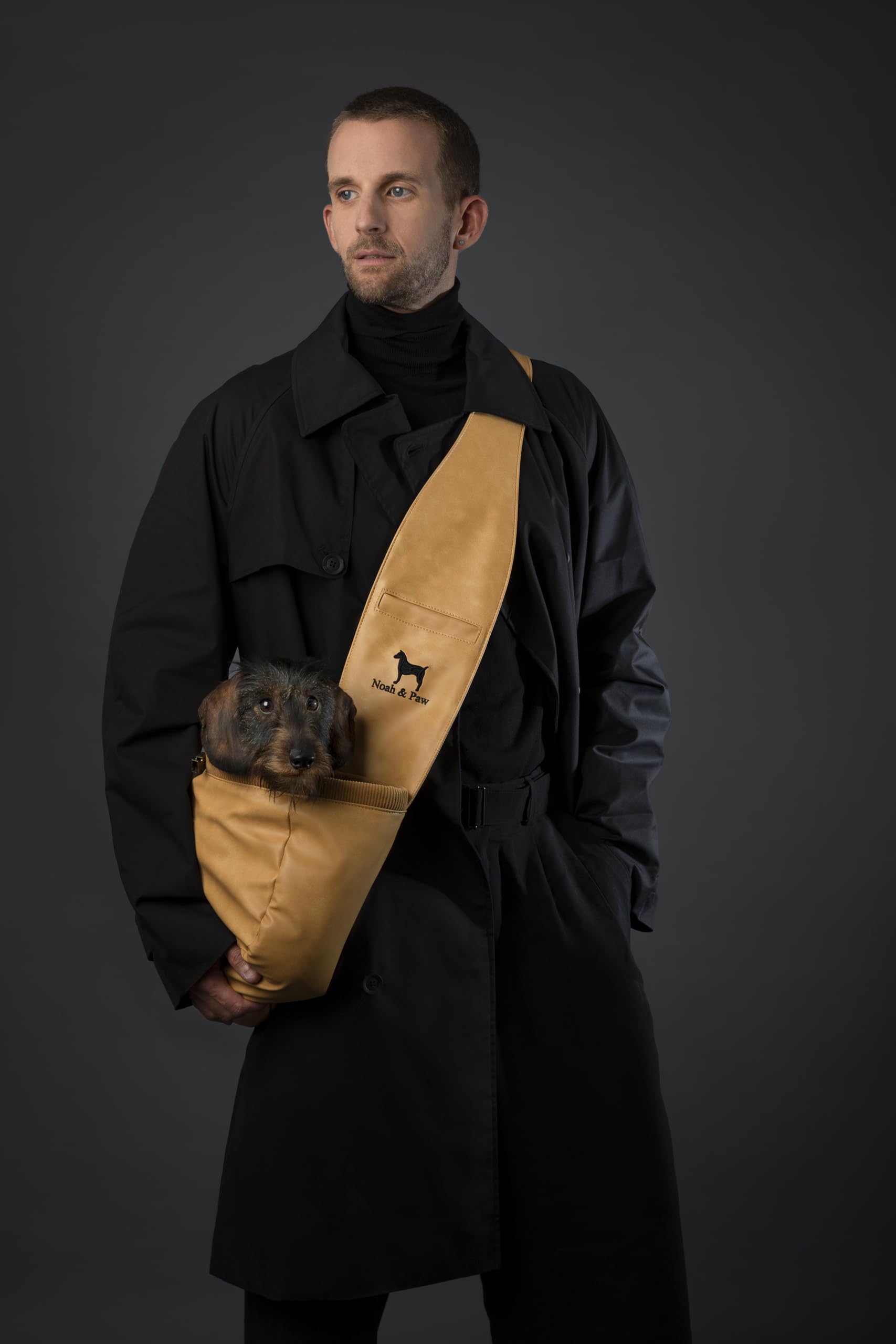 NOAH & PAW compact design fits bags for easy transport.