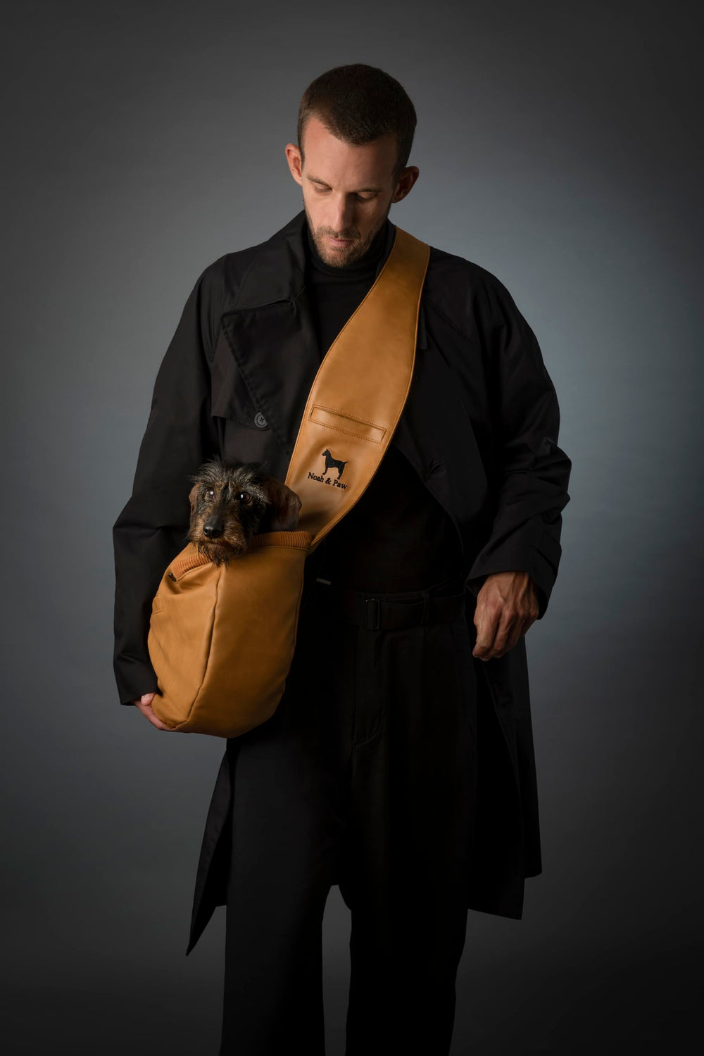 Noah & Paw vegan leather fur lining provides a soft, secure feel during walks