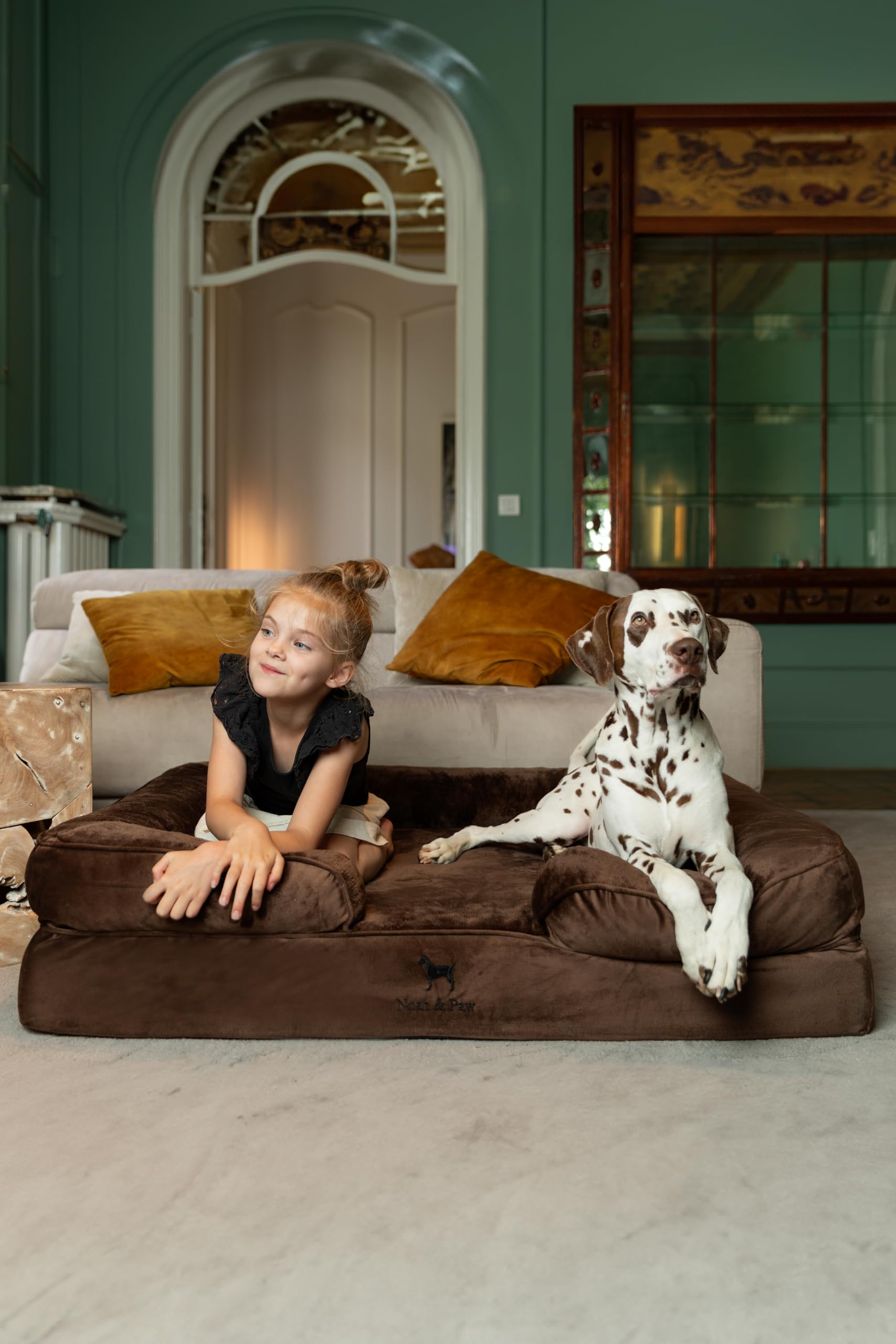 NOAH & PAW XL inner cover keeps foam secure and washable.