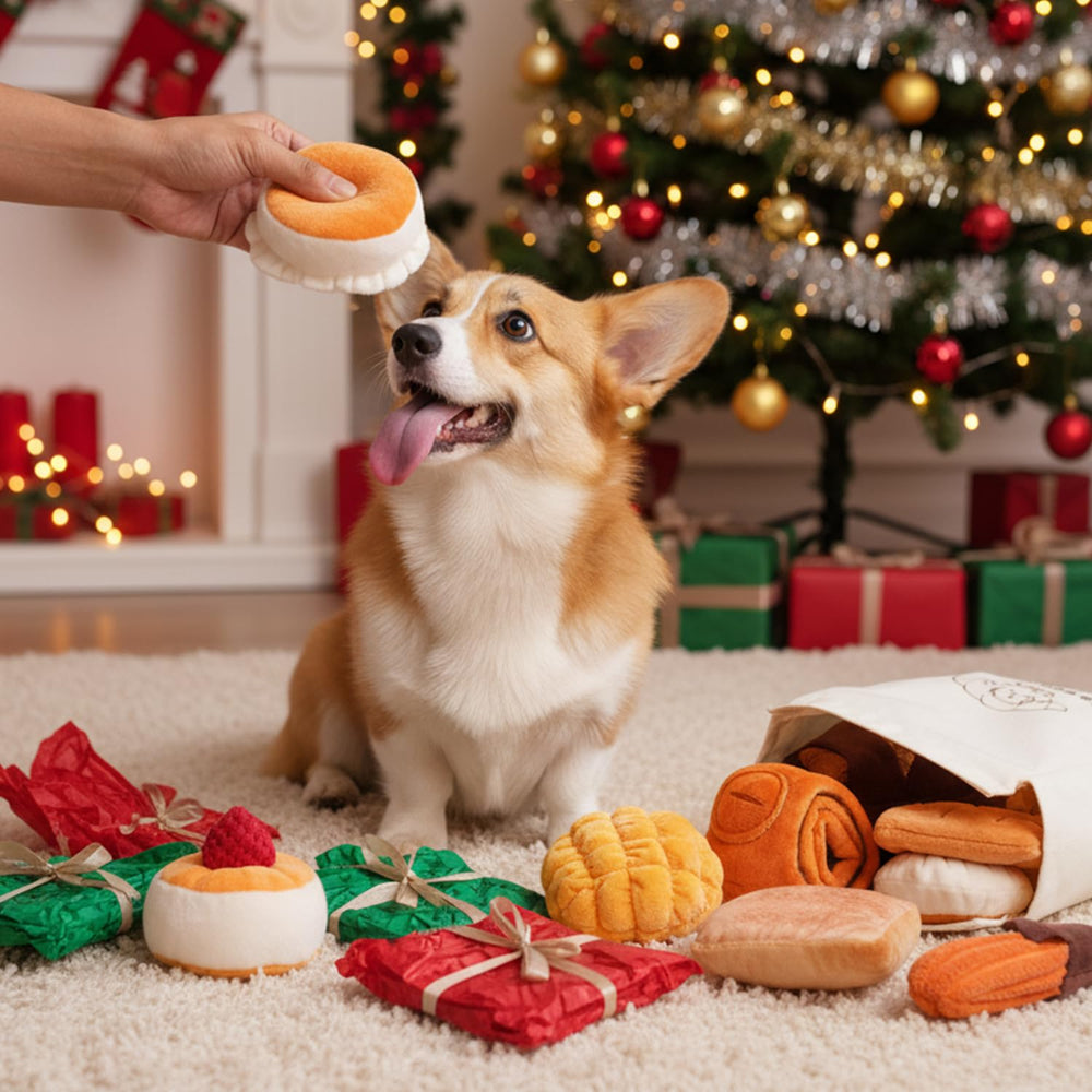 Nocciola toast toy for small dogs, soft texture easing teething and gentle chewing.