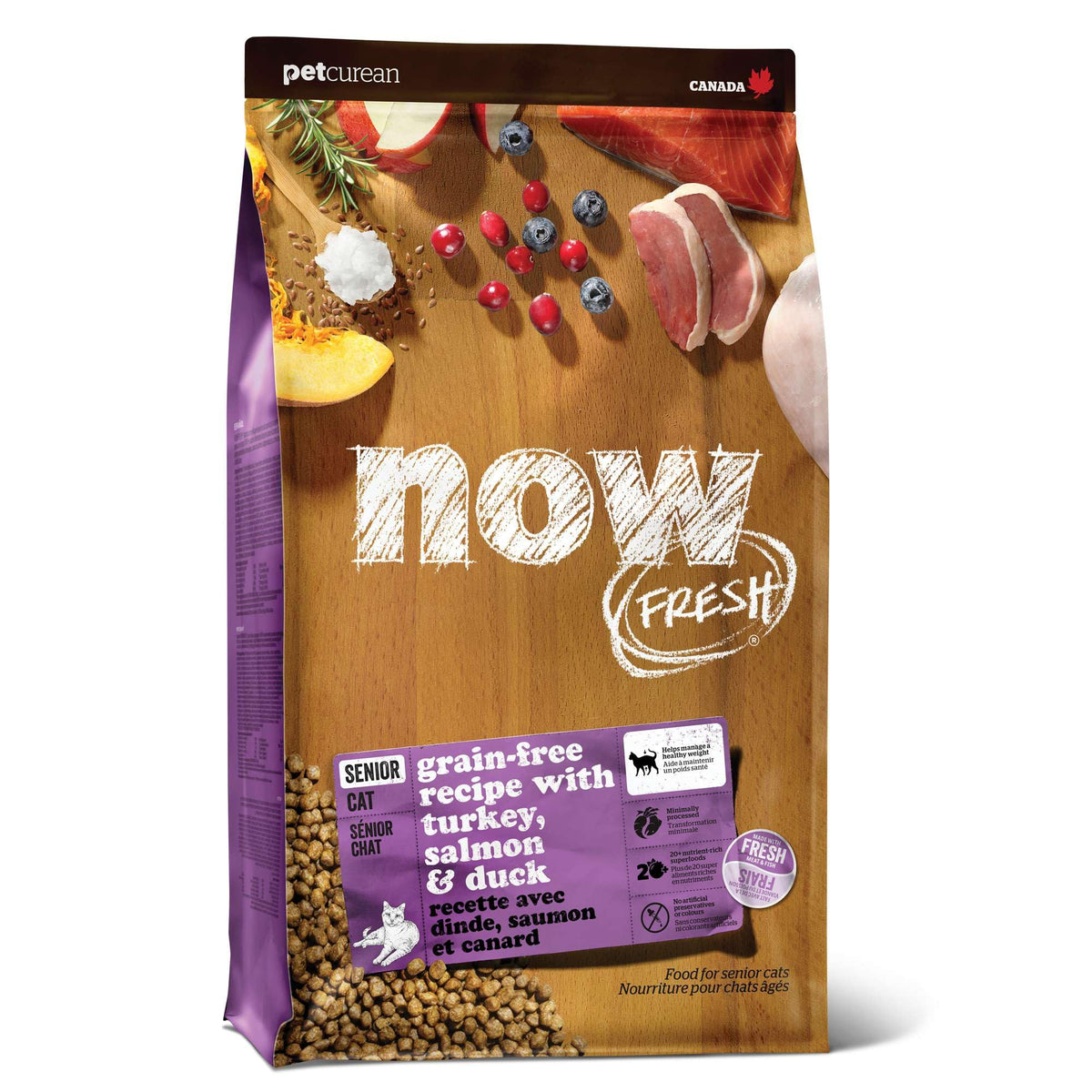 Now Fresh Senior turkey-salmon-duck kibble close-up, ideal for senior cats