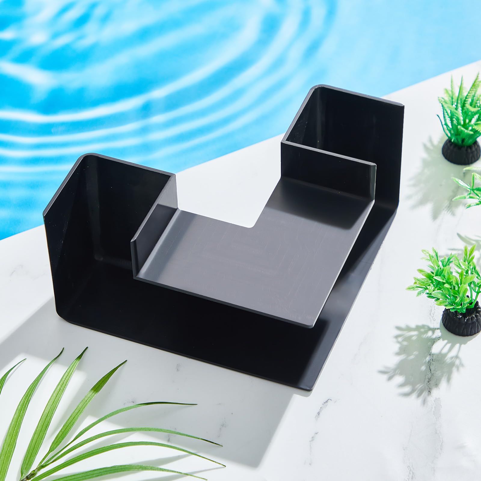 Nuanchu plastic tunnel is safe, durable for long-term aquarium use.