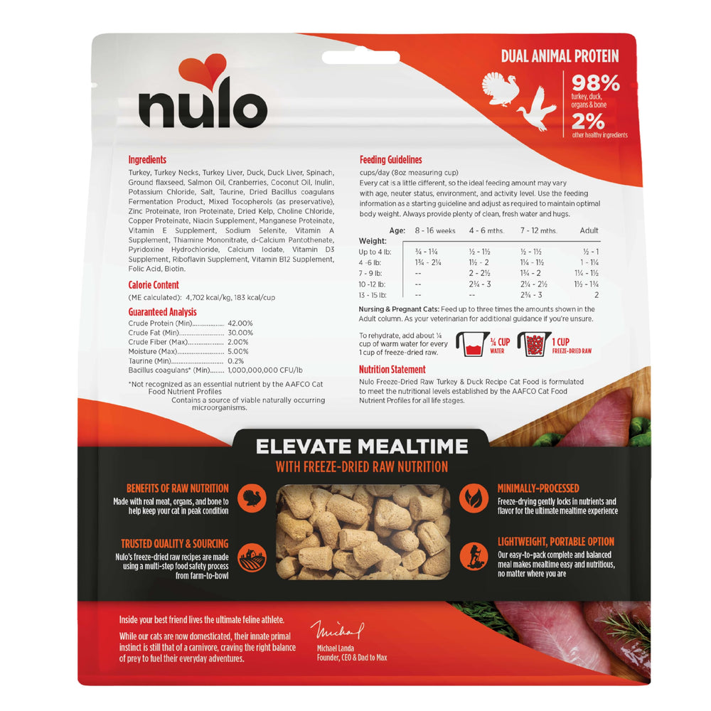 Nulo Freestyle Freeze-Dried Raw cat enjoying a meal.