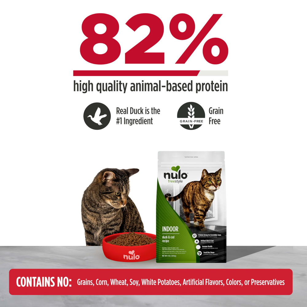 Close-up of Nulo FreeStyle Indoor Duck Cod disc kibble reveals chew-friendly texture for healthy chewing.