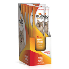 Nulo FreeStyle Purees Chicken Tube Squeeze close-up showing creamy texture for easy feeding.