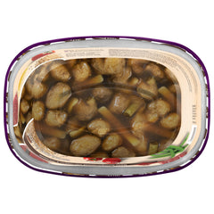 Nutrish Beef Stroganwoof tub with savory gravy for a hearty finish.
