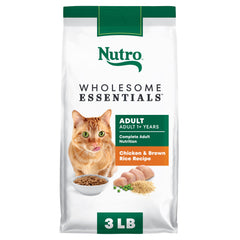 Nutro Wholesome Essentials adult cat dry food chicken-brown-rice closeup supports healthy digestion.