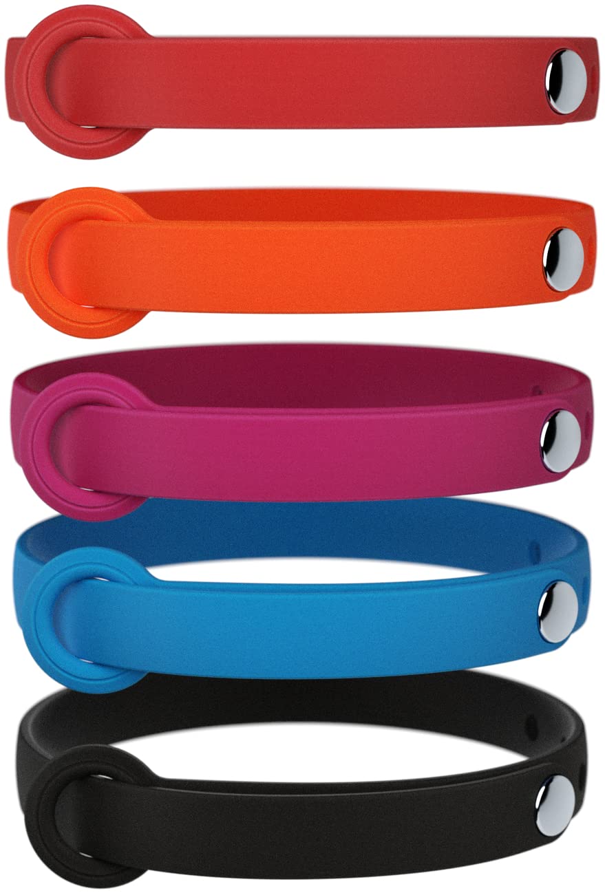 Nuvuq 5-pack breakaway cat collar orange close-up highlights soft material and adjustability.