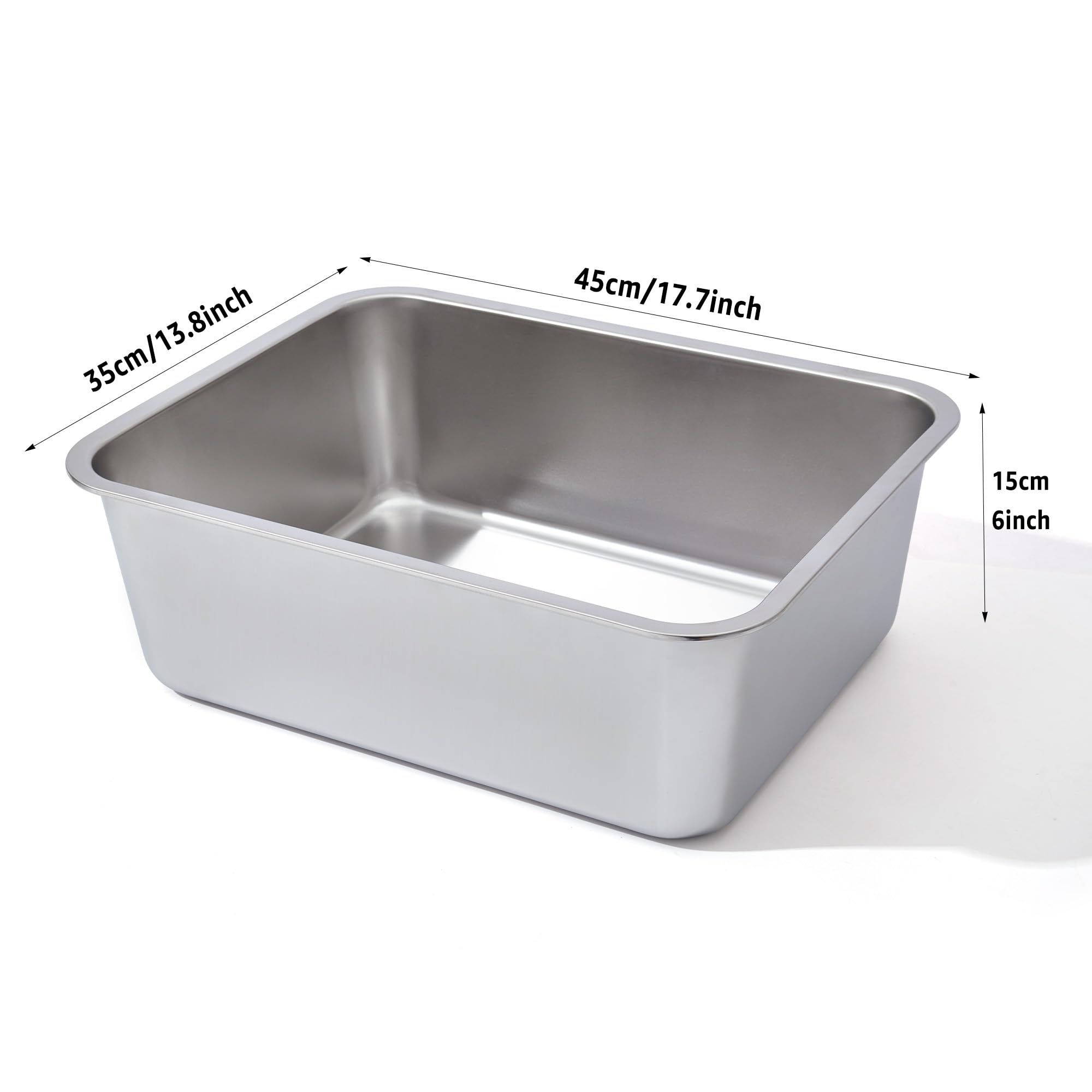 Nyutu stainless steel litter box high-sides design for mess prevention.