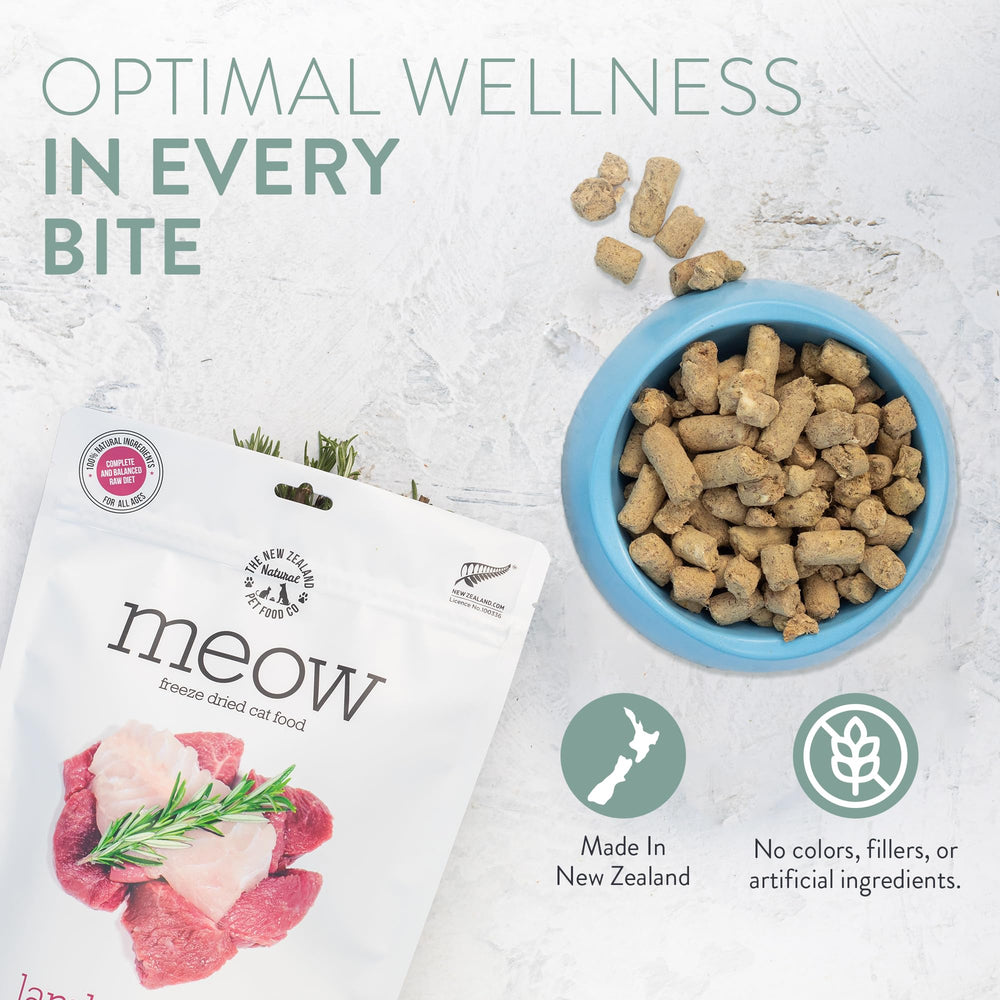 Natural superfoods visible, including mussels and kelp, in the mix.