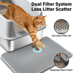 Olacat anti-scoot mat helps remove litter from paws.