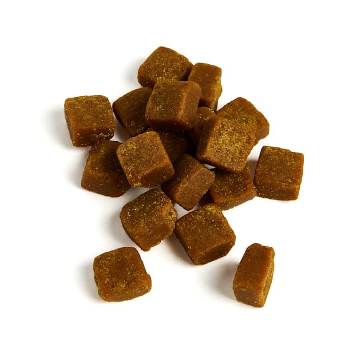 Turkish-flavored Ollie Zoomies chews emphasizing palatability