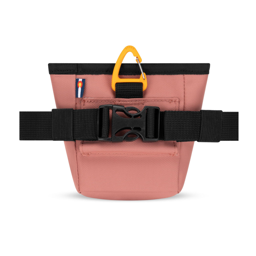 OllyDog Goodie Treat Bag in water-resistant fabric for outdoor use