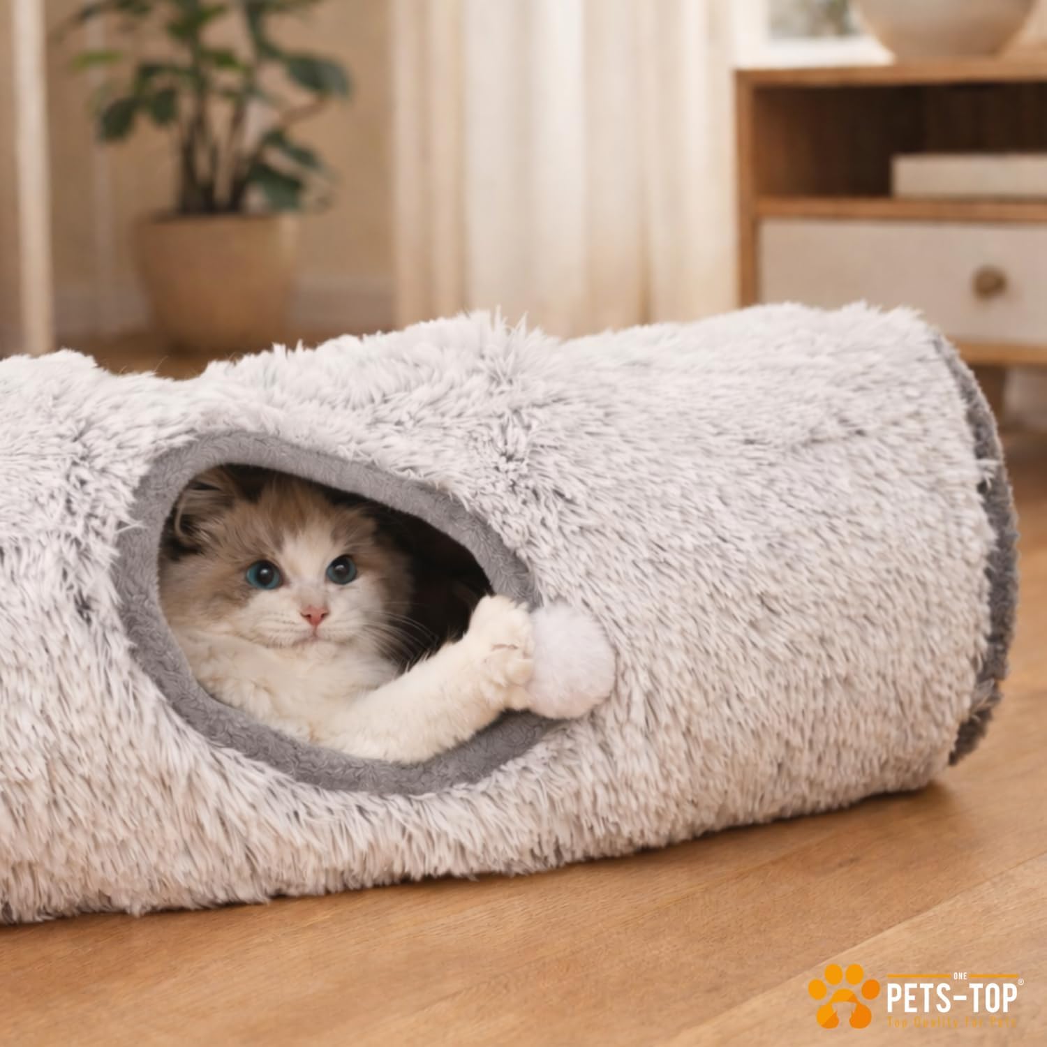 One PETS-TOP collapsible design saves storage space after play.