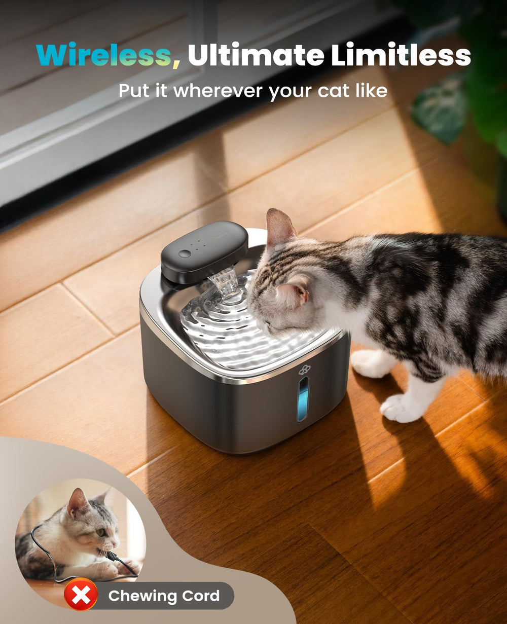 oneisall cat water fountain 3.5L black water flow close-up demonstrates smooth, steady hydration.