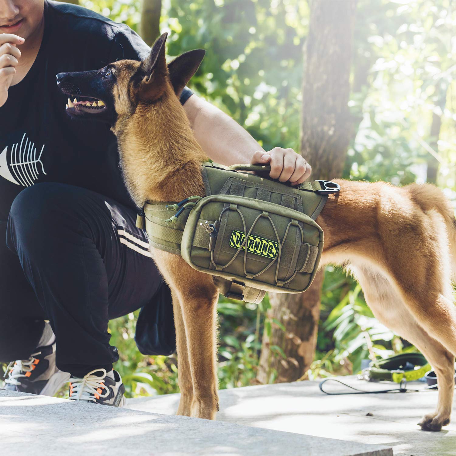 ONETIGRIS Mammoth pack adjustable straps for a versatile fit on hikes.