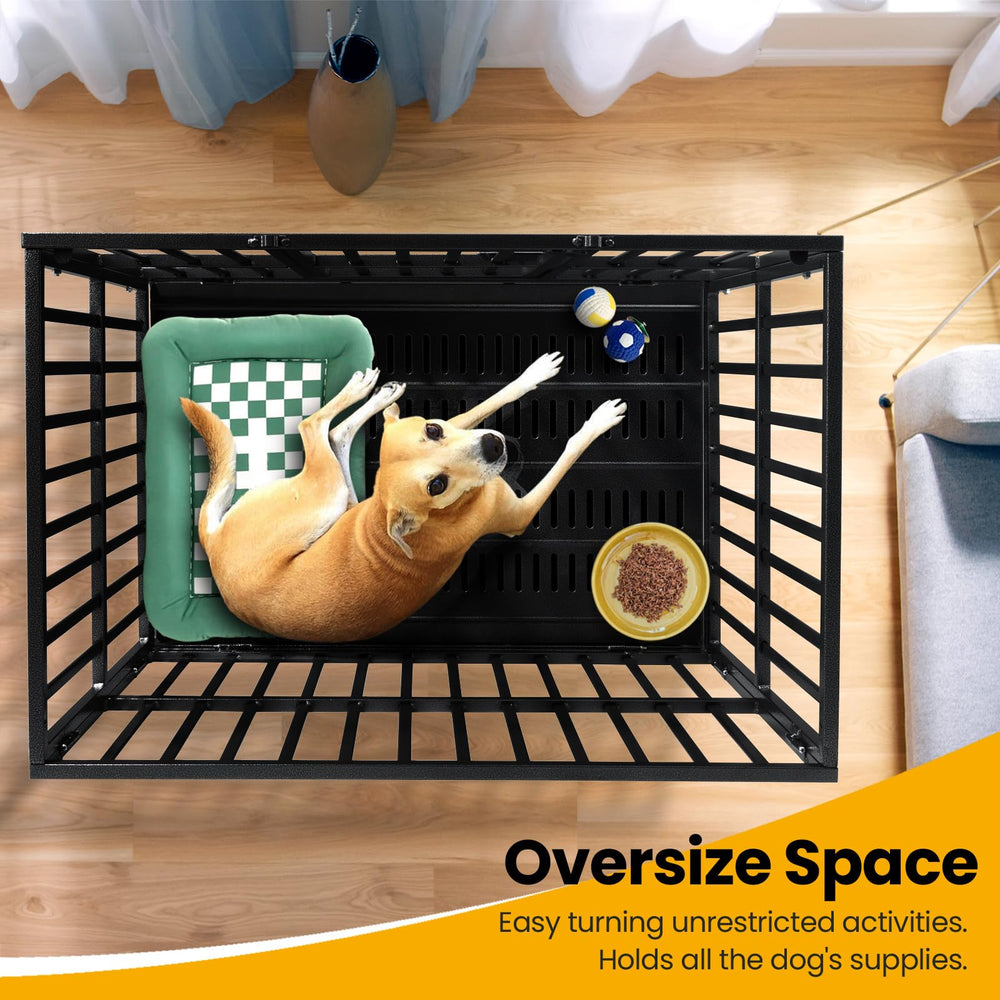 Oranland quick-assembly crate with few bolts and wheels for mobility.