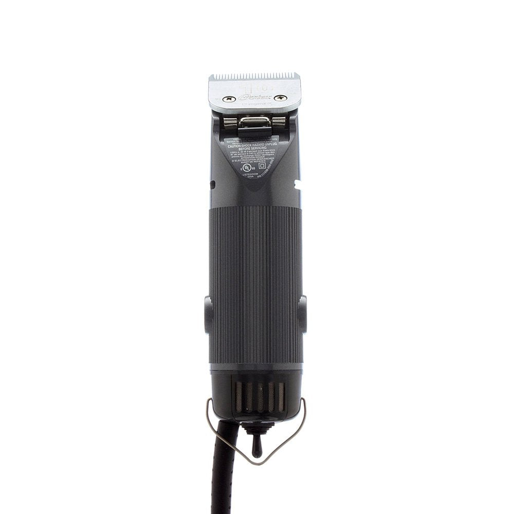 Oster Golden A5 chew-proof housing built for daily grooming sessions.