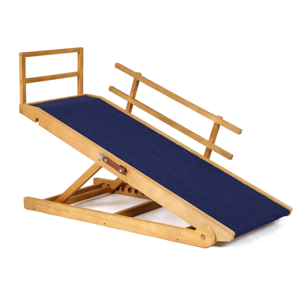 Outdoor Diamond dog ramp bottom silicone pad protects floors.